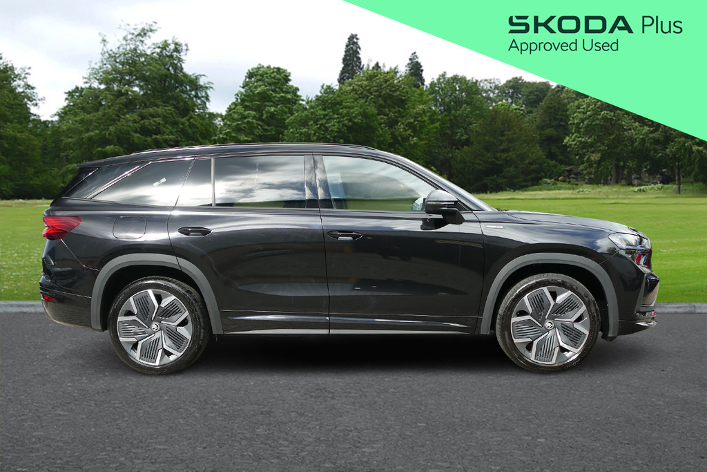 Skoda Kodiaq 1.5 Tsi E-tec Sportline Dsg 7 Seat 150 Ps KM75ULD Black #4