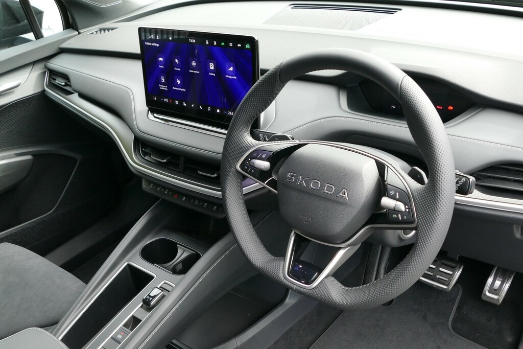 Skoda Elroq 210Kw 85 Sportline 82Kwh 286 Ps PN75NYV Black #6