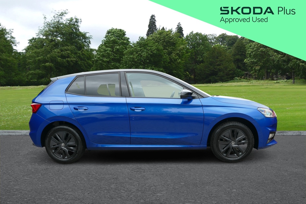 Skoda Fabia 1.5 Tsi 150 Design Edition Dsg 150 Ps DC25CNU Blue #4