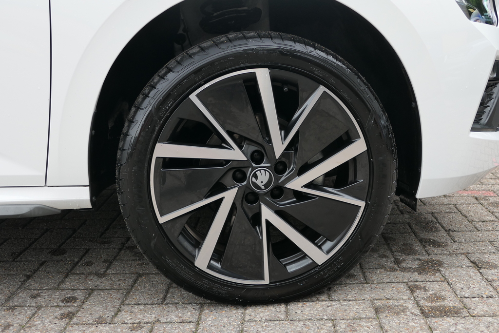 Skoda Kamiq 1.0 Tsi Se L Edition Dsg 116 Ps KM75GJO White #5
