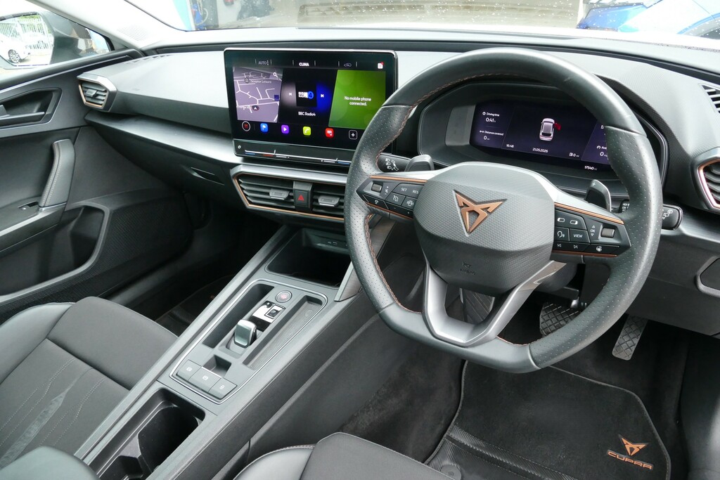 Cupra Leon 1.5 Etsi V1 Dsg 150 Ps YP23HKG White #5