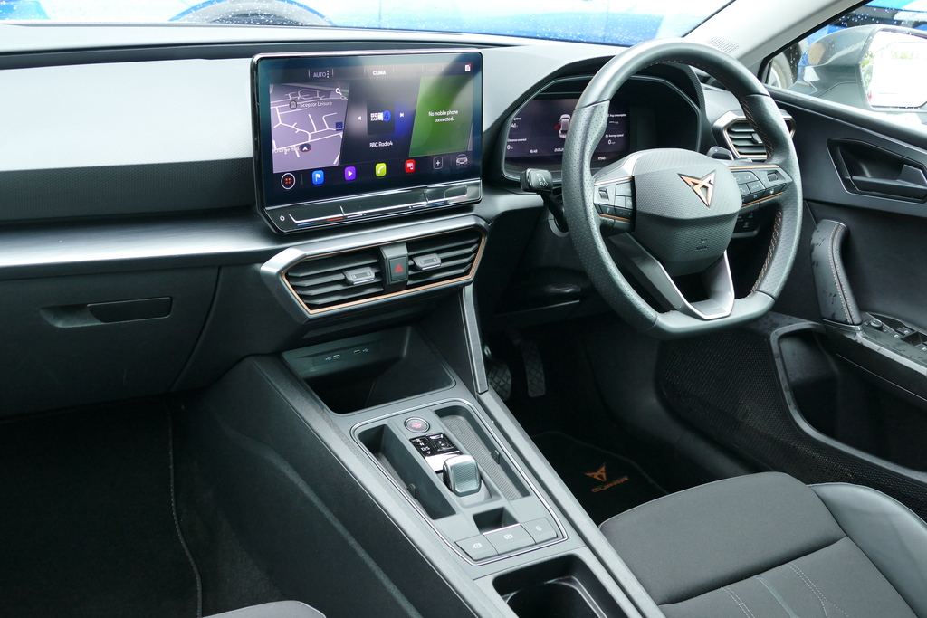 Cupra Leon 1.5 Etsi V1 Dsg 150 Ps YP23HKG White #2