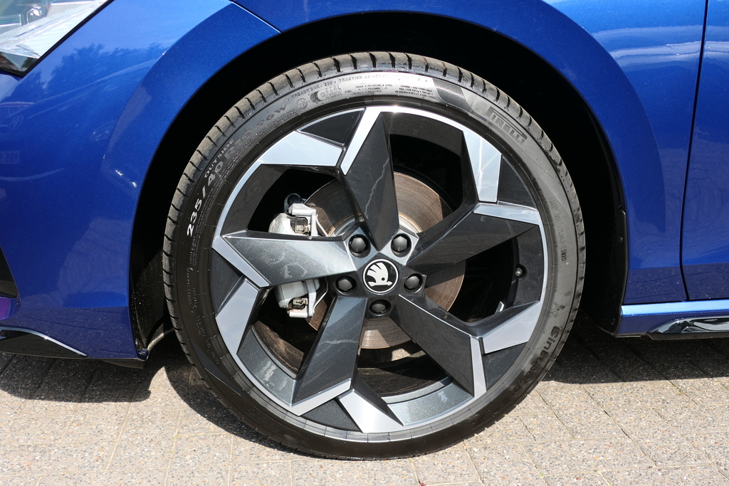 Skoda Superb 2.0 Tdi Sportline Dsg 150 Ps Blue #6