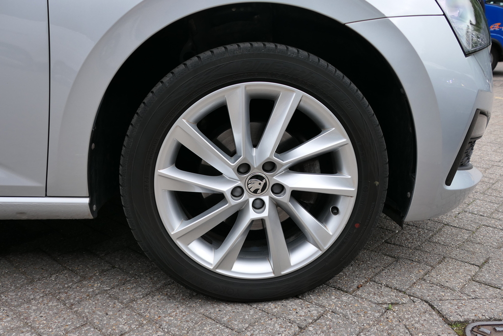 Skoda Scala 1.5 Tsi Se L Dsg 150 Ps Silver #5