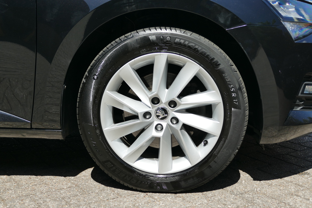 Skoda Superb 1.5 Tsi Se Technology Dsg 150 Ps Black #5