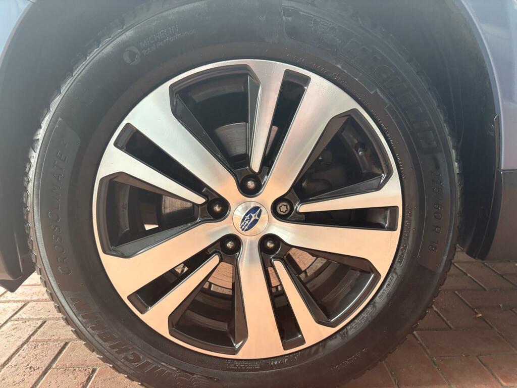 Subaru Outback Green #15