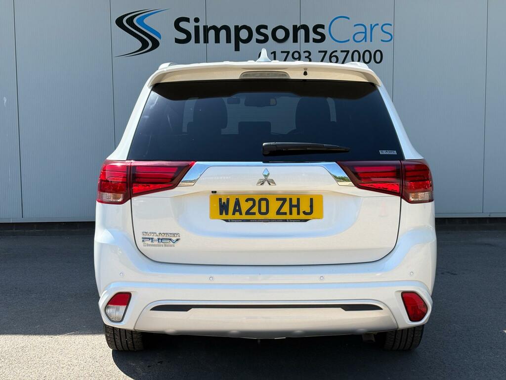 Mitsubishi Outlander 2.4H Twinmotor 13.8Kwh Dynamic Suv Plug White #5
