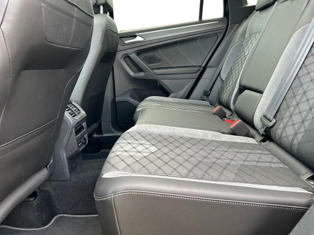 Volkswagen Tiguan 1.5 Tsi Black Edition Dsg Euro 6 Ss CV24PXZ Black #4