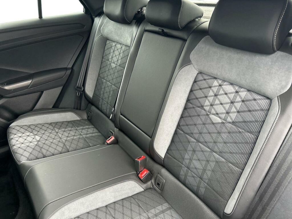 Volkswagen T-Roc 2.0 Tdi R-line Dsg Euro 6 Ss KM25AUC Black #4