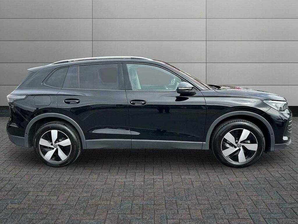 Volkswagen Tiguan 1.5 Etsi Mhev Match Dsg Euro 6 Ss CA75URR Black #4