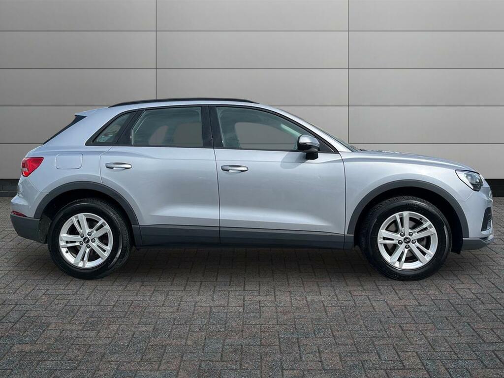 Audi Q3 1.5 Tfsi Cod 35 Technik Euro 6 Ss CU72UDH Silver #5