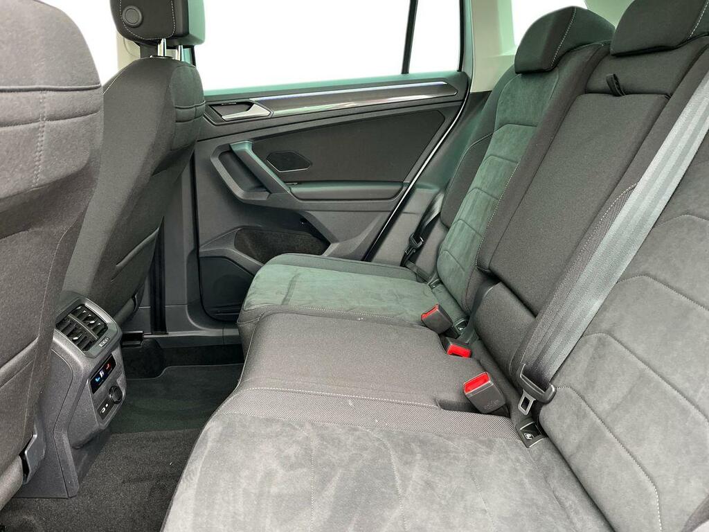 Volkswagen Tiguan 1.5 Tsi Elegance Dsg Euro 6 Ss CP23EAC Silver #4