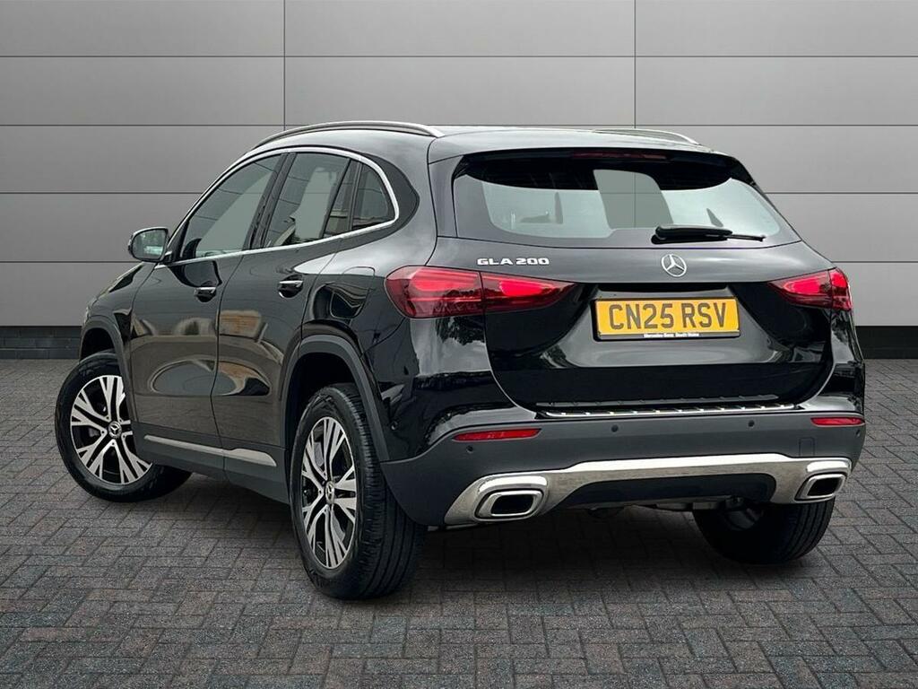 Mercedes-Benz GLA Class 1.3 Gla200h Mhev Sport Executive 7G-dct Euro 6 CN25RSV Black #2