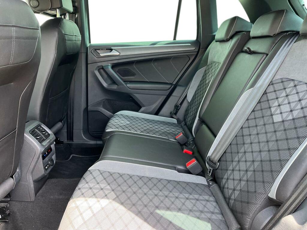 Volkswagen Tiguan 2.0 Tdi R-line Dsg Euro 6 Ss CP22JYR Grey #4