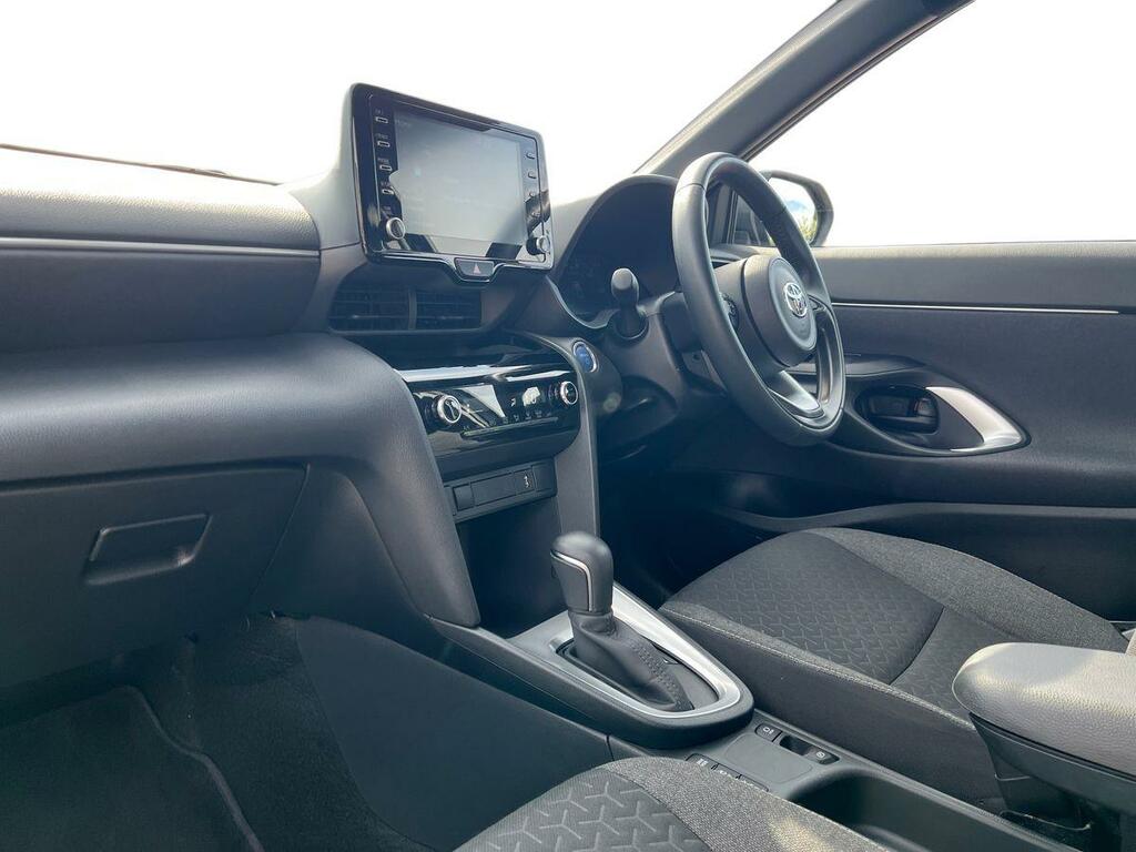 Toyota Yaris Cross 1.5 Vvt-h Design Suv Hybrid E-cvt Euro CV23WRK Black #3