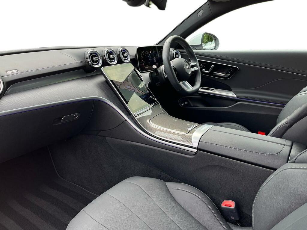 Mercedes-Benz CLE Class 2.0 Cle300e 25.4Kwh Amg Line Premium G-tronic E White #3