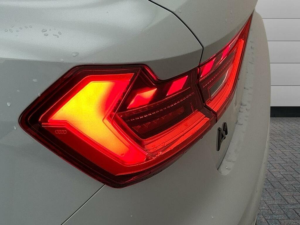 Audi A1 1.0 Tfsi 30 Black Edition Sportback S Tronic Euro CP75AHO Grey #2