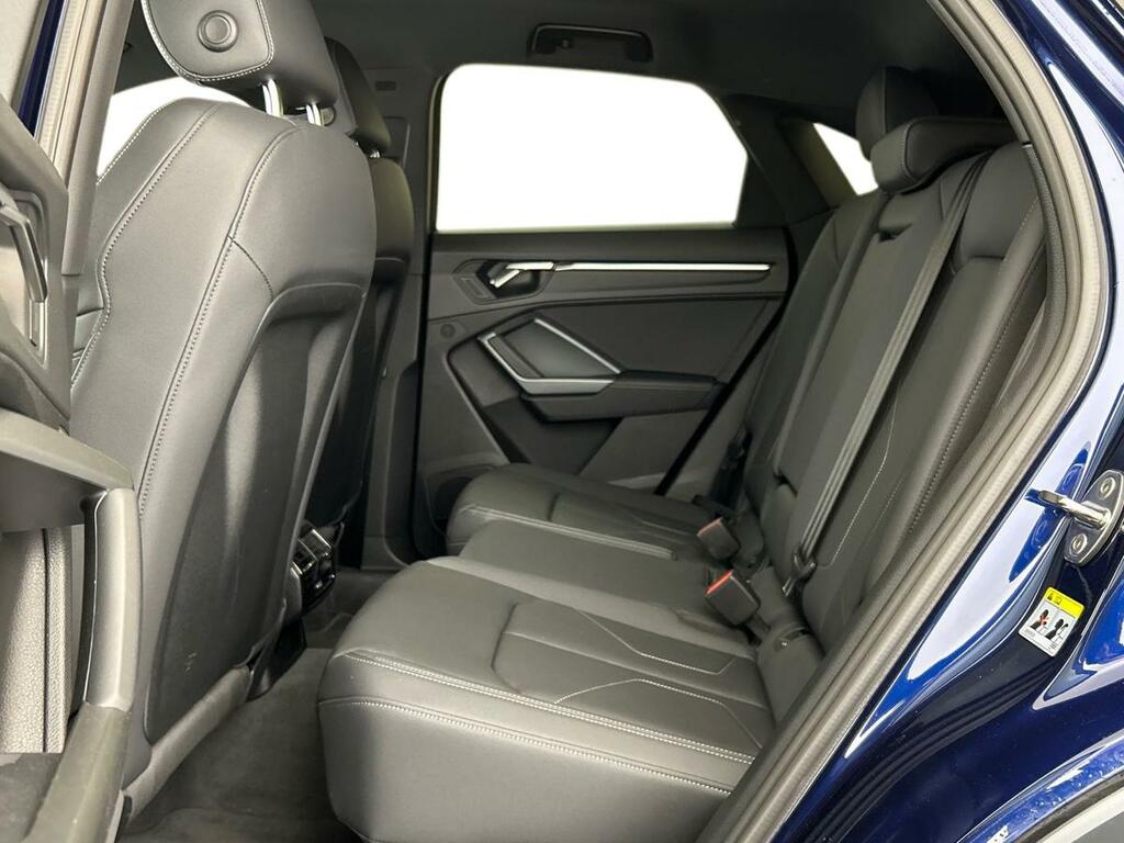 Audi Q3 S Line 35 Tfsi 150 Ps S Tronic CV75EAJ Blue #4