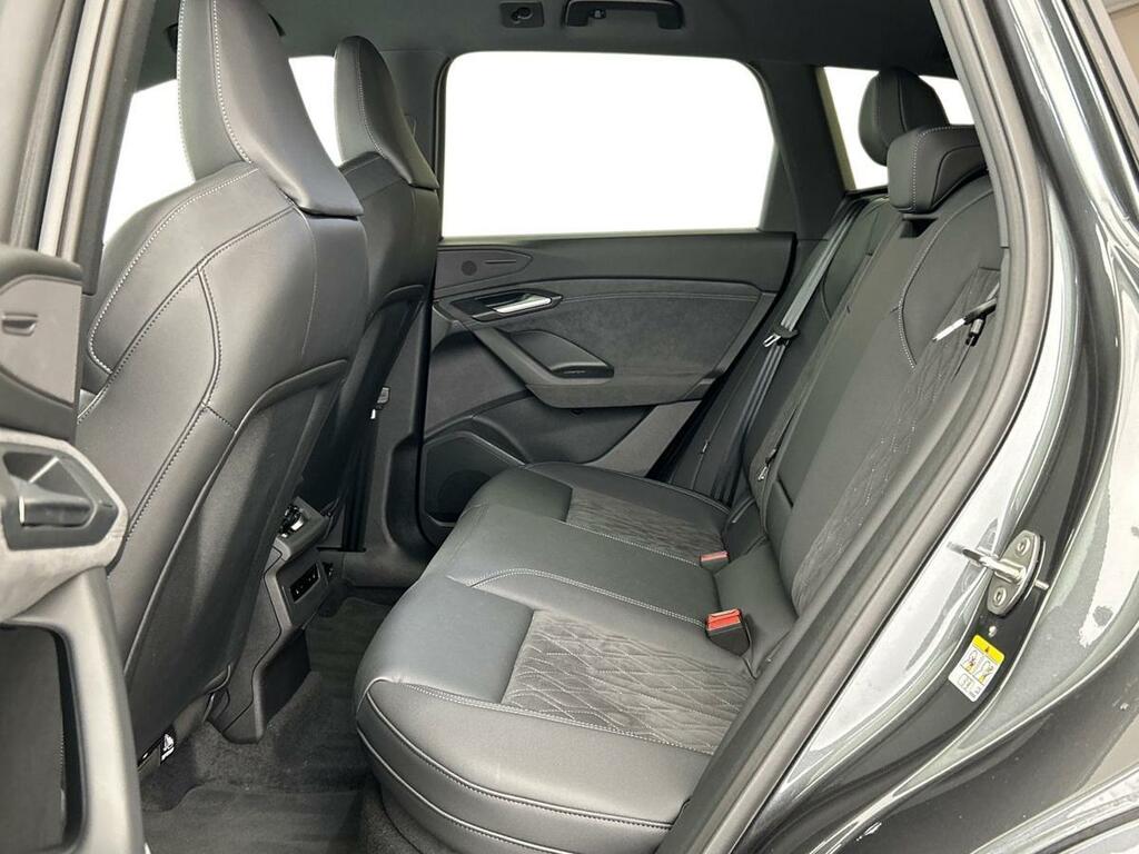 Audi Q6 E-Tron 100Kwh Performance Edition 1 CU25OFR Grey #4