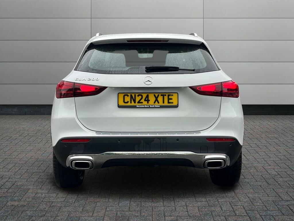Mercedes-Benz GLA Class 1.3 Gla200h Mhev Sport Executive 7G-dct Euro 6 CN24XTE White #6