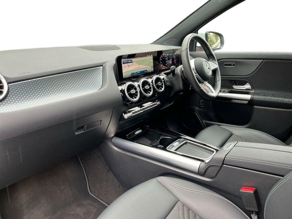 Mercedes-Benz GLA Class 1.3 Gla200h Mhev Sport Executive 7G-dct Euro 6 CN24XTE White #3