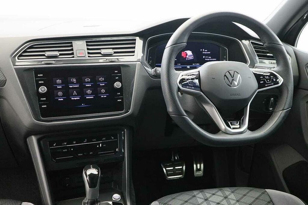 Volkswagen Tiguan 1.5 Tsi R-line Edition Dsg Euro 6 Ss KV24VEU Grey #2