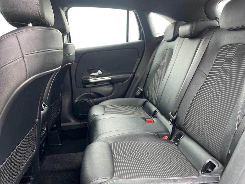 Mercedes-Benz GLA Class 1.3 Gla180 Sport 7G-dct Euro 6 Ss EY21ADX Blue #4