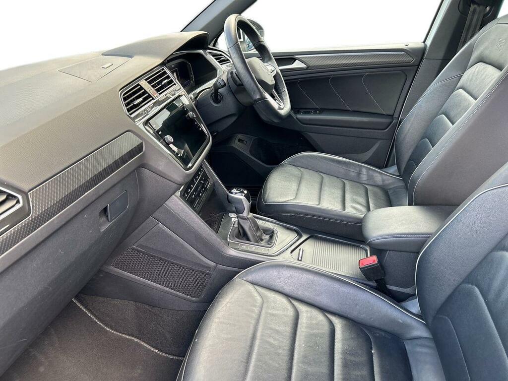 Volkswagen Tiguan 1.5 Tsi R-line Dsg Euro 6 Ss CV23RZJ White #3