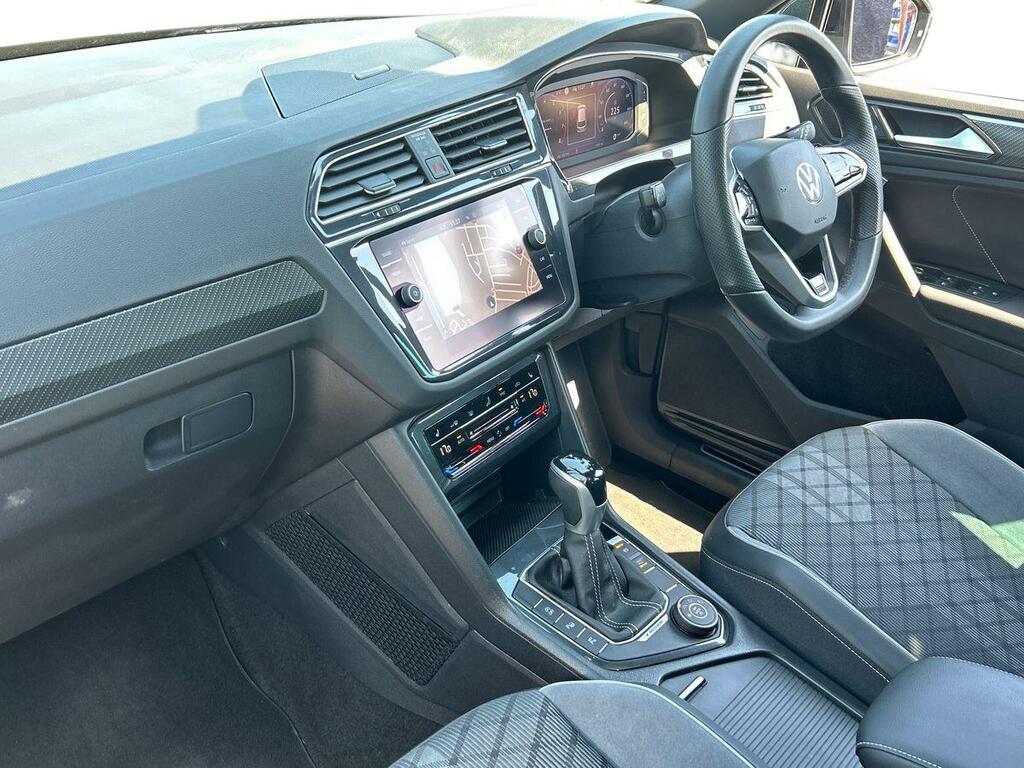 Volkswagen Tiguan 2.0 Tsi R-line Dsg 4Motion Euro 6 Ss Black #3
