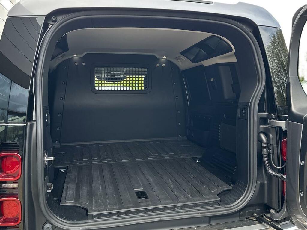 Land Rover Defender 3.0 D250 Hard Top Hse Grey #4