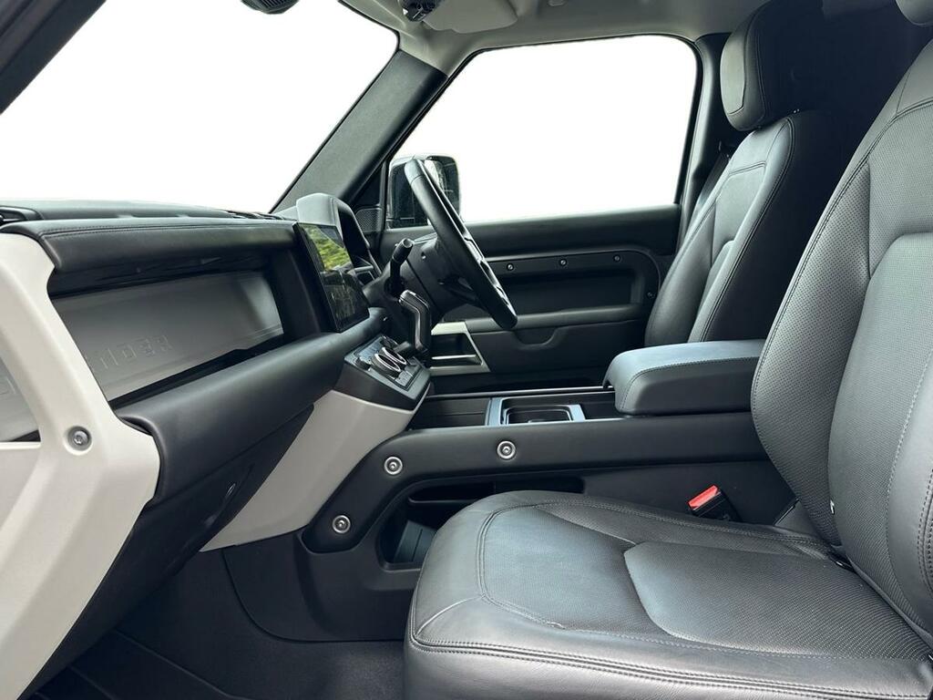 Land Rover Defender 3.0 D250 Hard Top Hse Grey #3