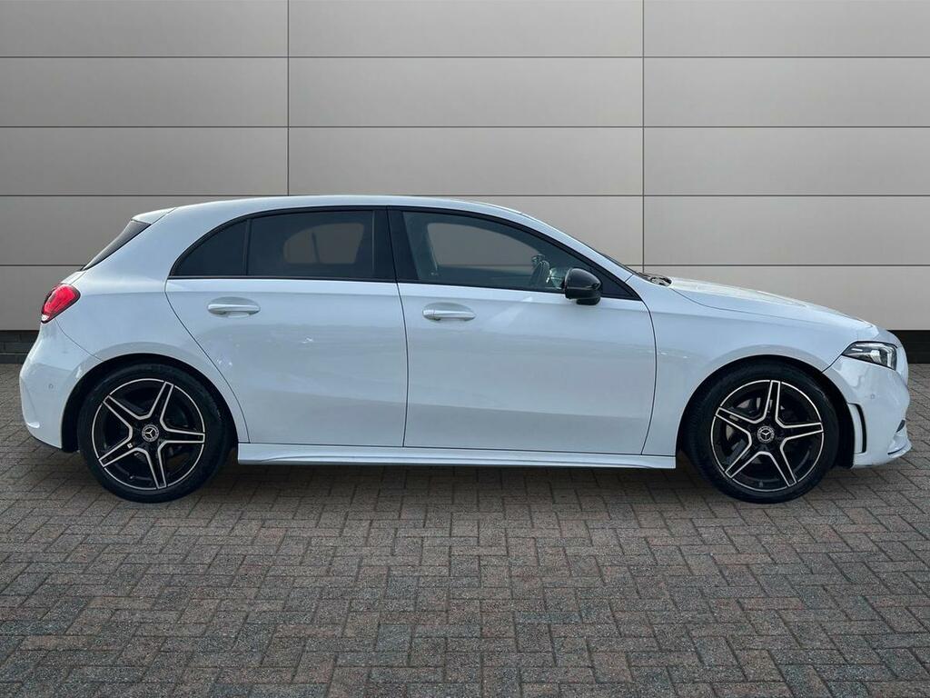 Mercedes-Benz A Class 1.3 A180 Amg Line Executive 7G-dct Euro 6 Ss CU23NYN White #5