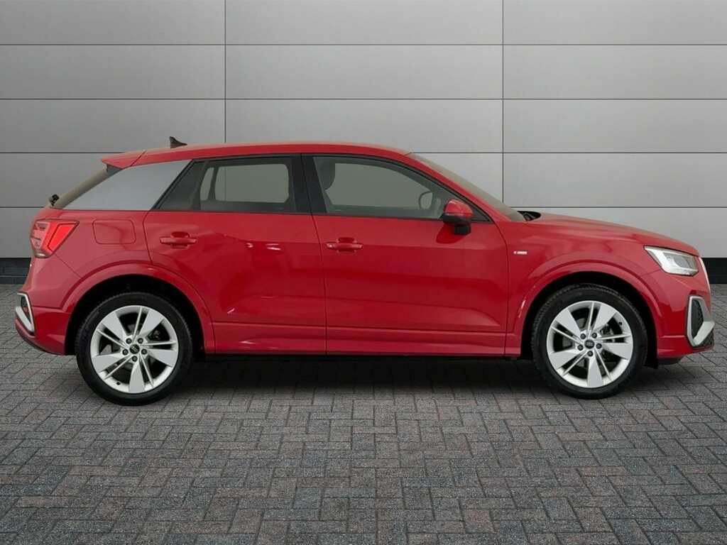 Audi Q2 1.5 Tfsi Cod 35 S Line S Tronic Euro 6 Ss CU73UFN Red #5