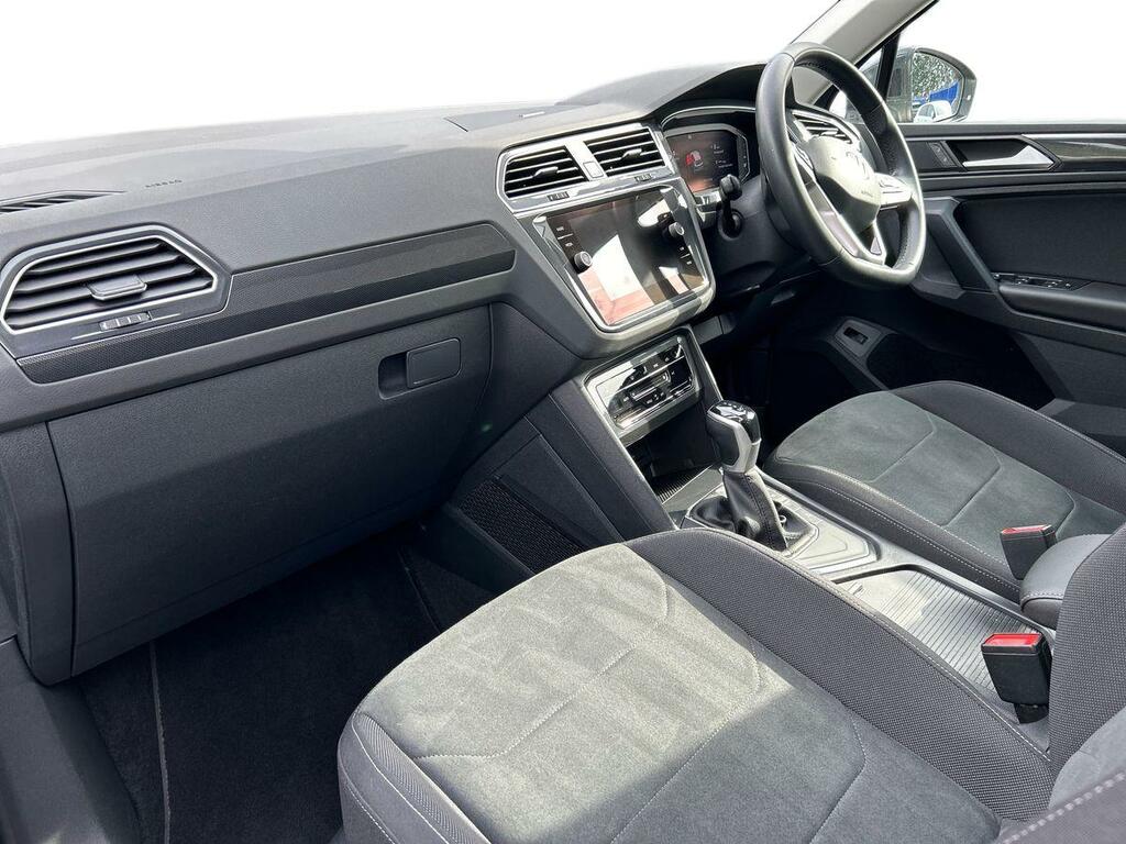 Volkswagen Tiguan 1.5 Tsi Elegance Dsg Euro 6 Ss CF23ZPD Grey #3