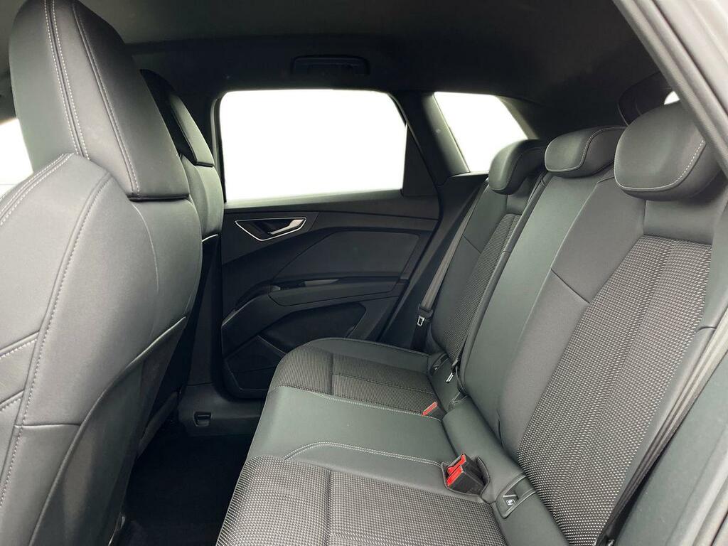 Audi Q4 E Tron 40 S Line Suv 82Kwh 204 Ps LL23VYK Grey #4