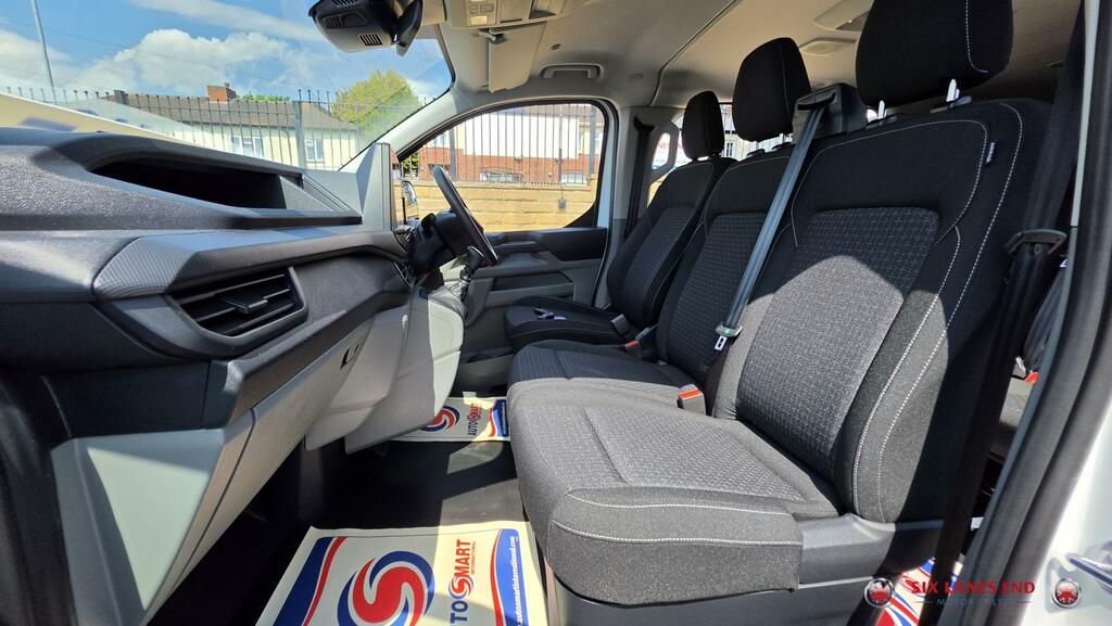 Ford Transit Custom 2.0 320 Ecoblue Trend Kombi Double Cab CA74WRF White #4