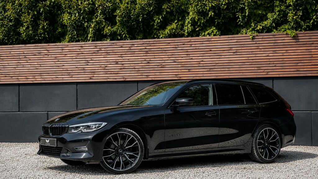 BMW 3 Series 2020 2.0 320D Mht Sport Touring Hybrid YF70PSO Black #2