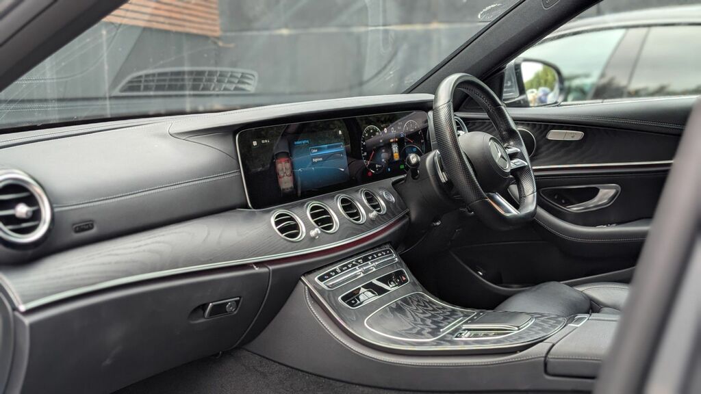 Mercedes-Benz E Class 2020 2.0 E300de 13.5Kwh Amg Line Saloon LK02UKK Grey #3