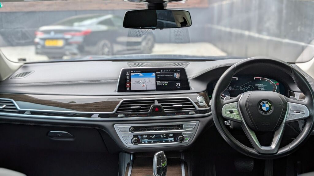 BMW 7 Series 2021 3.0 730D Mht Saloon Hybrid Eu HX71XMT Blue #2