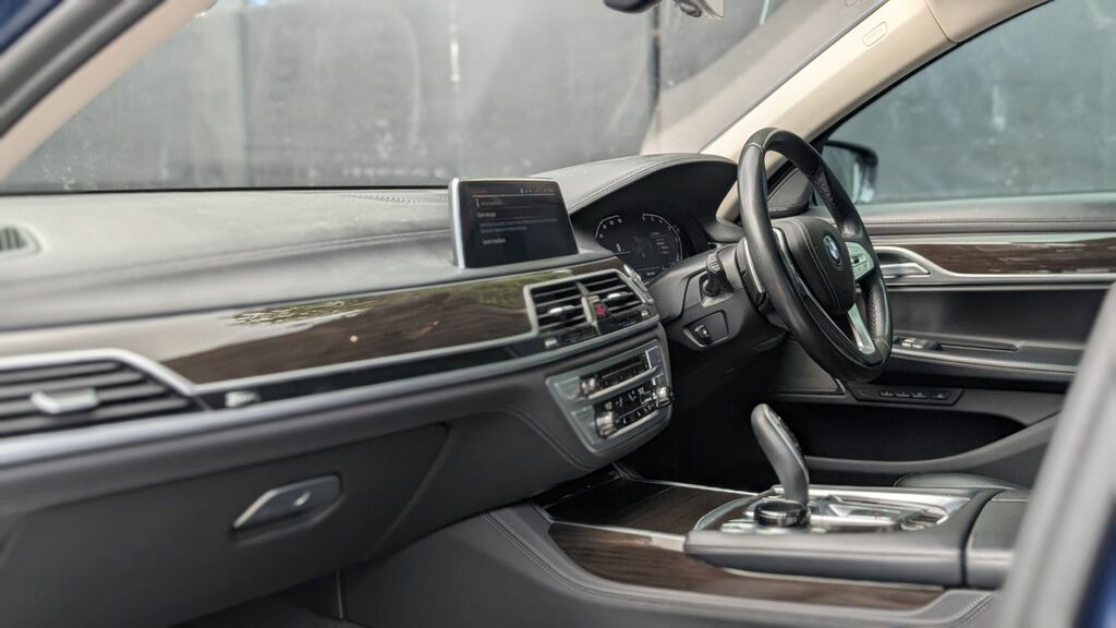 BMW 7 Series 2021 3.0 730D Mht Saloon Hybrid Eu HX71XMT Blue #3