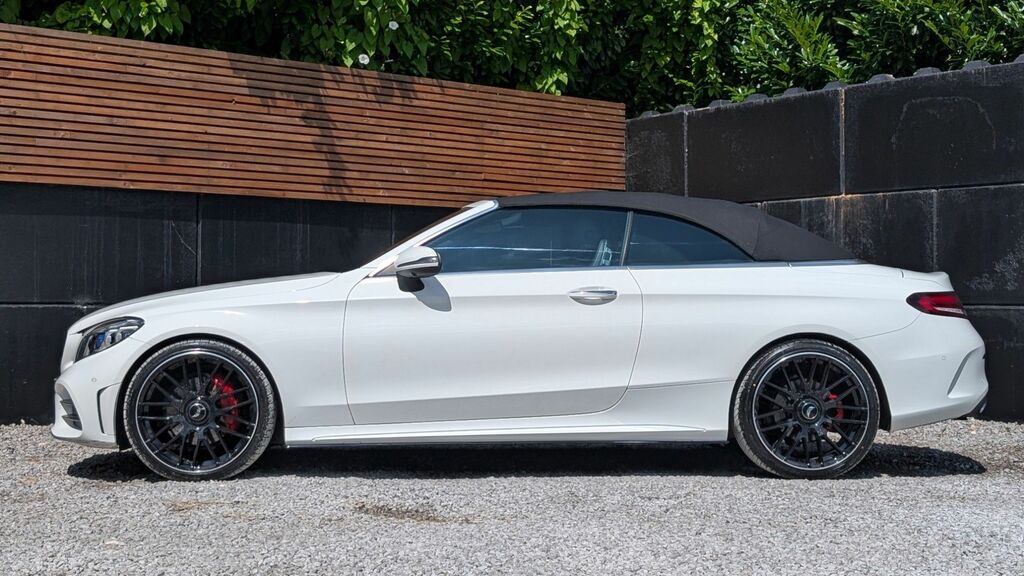 Mercedes-Benz C Class 2019 2.0 C300 Amg Line Premium Cabriolet Pet YO19KVX White #5
