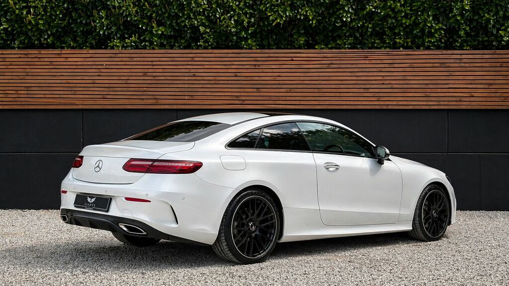Mercedes-Benz E Class 2021 2.0 E300h Mhev Amg Line Night Edition Premiu LL21YDM White #6