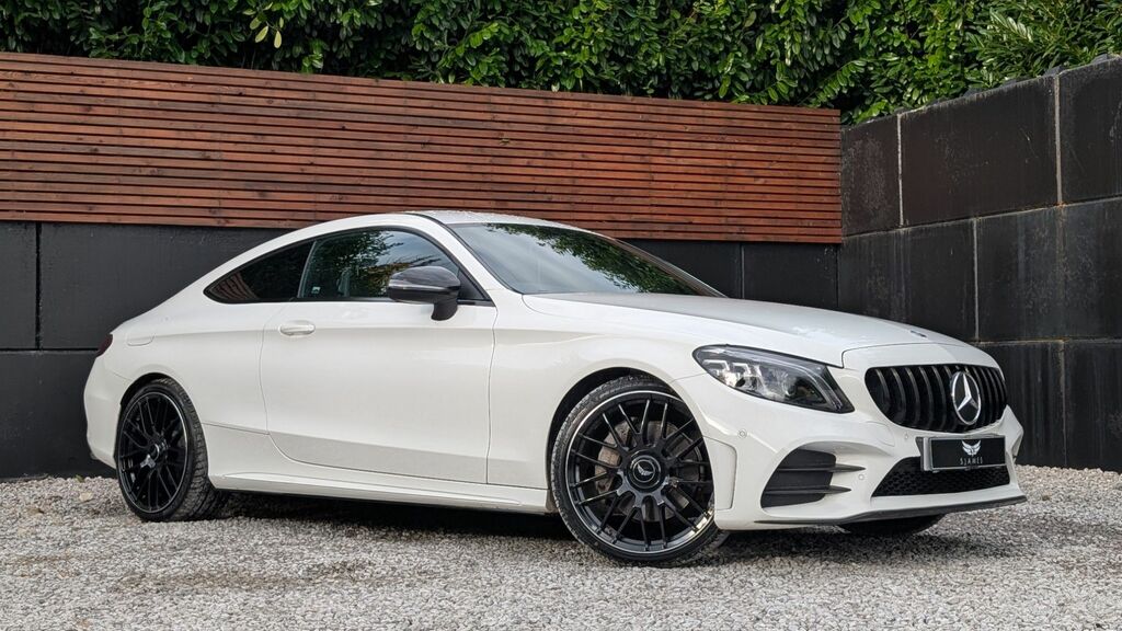 Mercedes-Benz C Class 2021 1.5 C200 Mhev Amg Line Premium Coupe Pe White #4