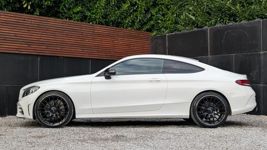 Mercedes-Benz C Class 2021 1.5 C200 Mhev Amg Line Premium Coupe Pe White #5