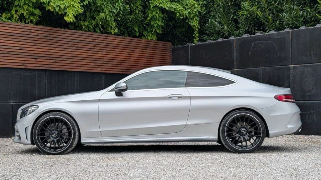 Mercedes-Benz C Class 2018 2.0 C220d Amg Line Coupe G-tronic BL68YXZ Silver #3