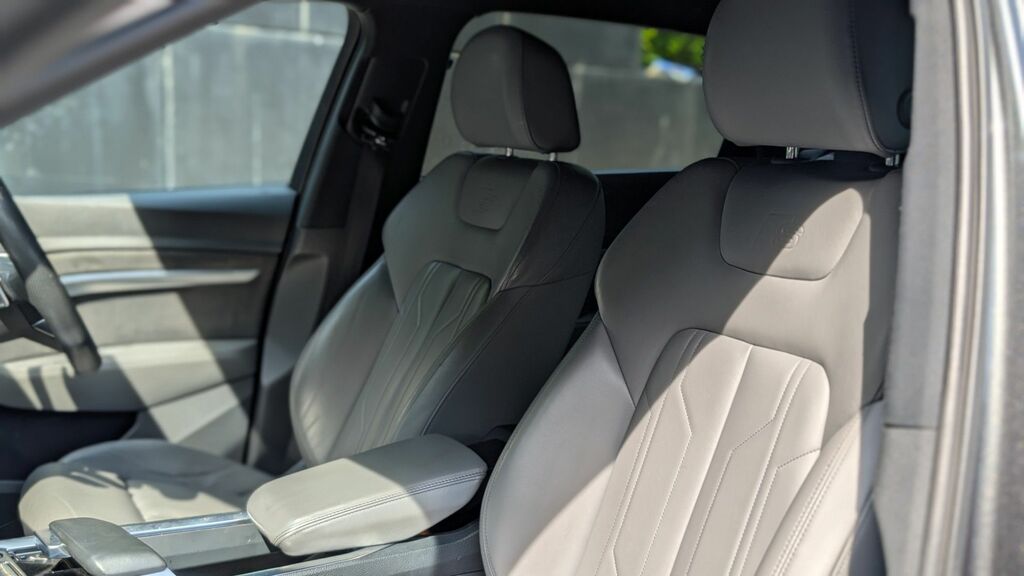Audi E-tron 2022 50 Black Edition Suv Quattr GY22DXO Grey #4