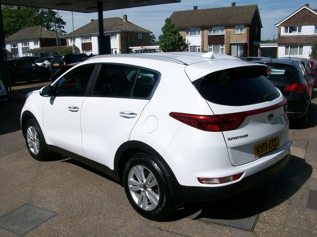 Kia Sportage 1.7 Crdi 2 Euro 6 Ss KY17LTC White #3