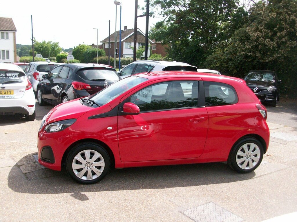 Peugeot 108 1.0 Active Euro 6 GL66BHX Red #4