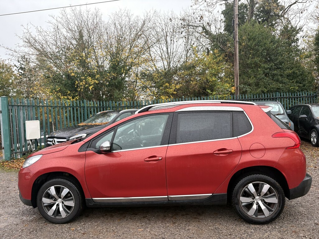 Peugeot 2008 Suv 1.2 Puretech Allure 201565 KR65GFA Red #4