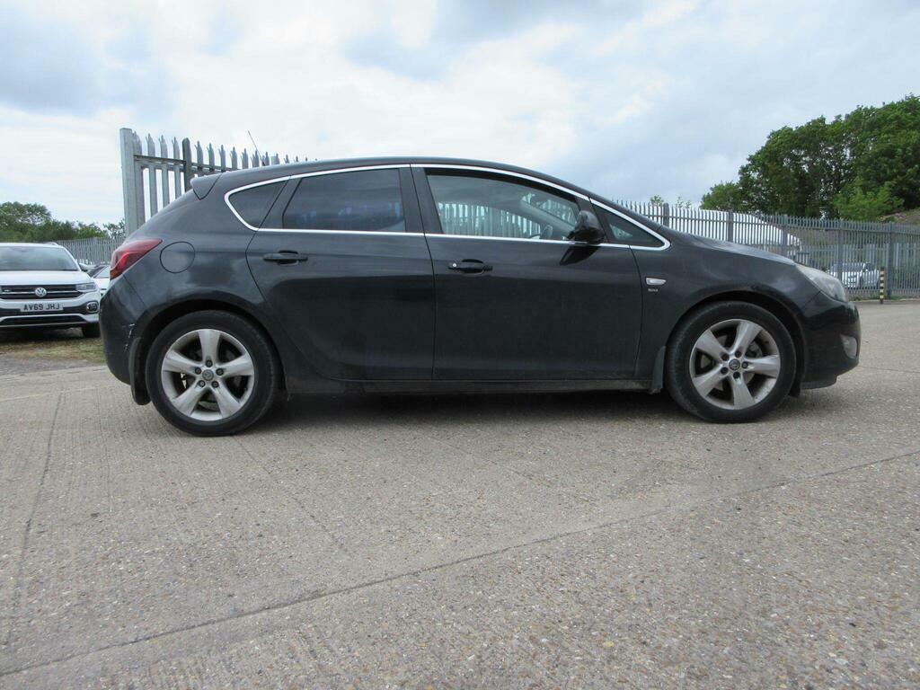Vauxhall Astra 2.0 Cdti Ecoflex Sri Euro 5 S S Black #4
